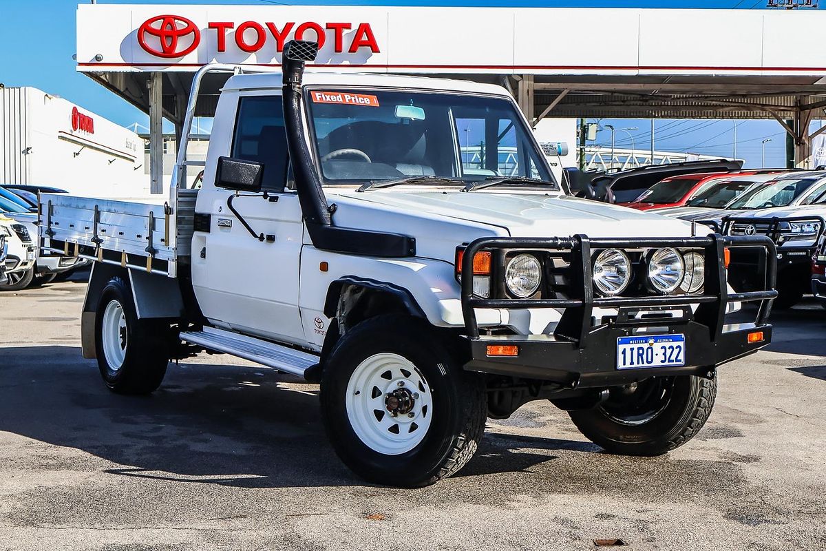 2003 Toyota Landcruiser HZJ79R 4X4