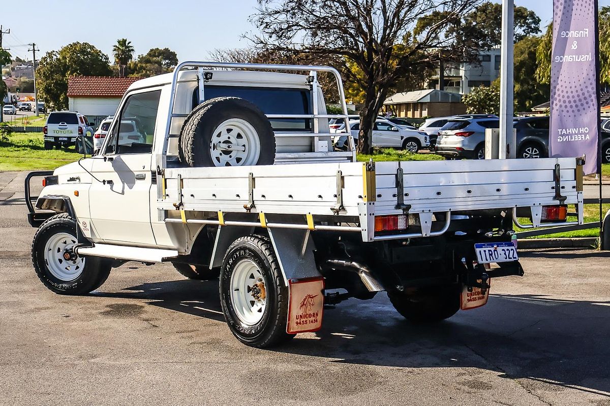 2003 Toyota Landcruiser HZJ79R 4X4