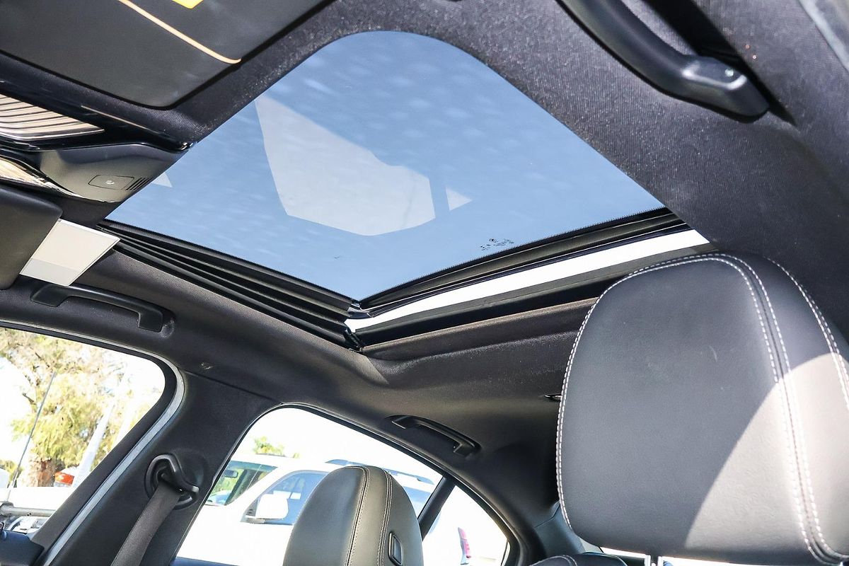 2019 BMW 3 Series 330i M Sport G20