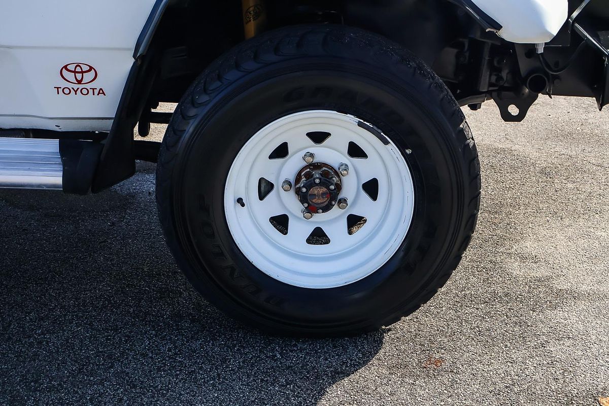 2003 Toyota Landcruiser HZJ79R 4X4