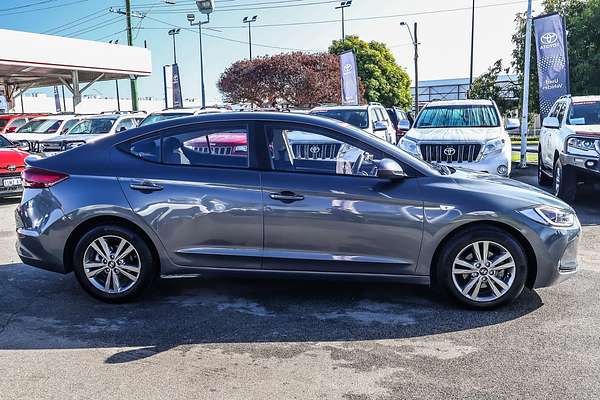 2017 Hyundai Elantra Active AD