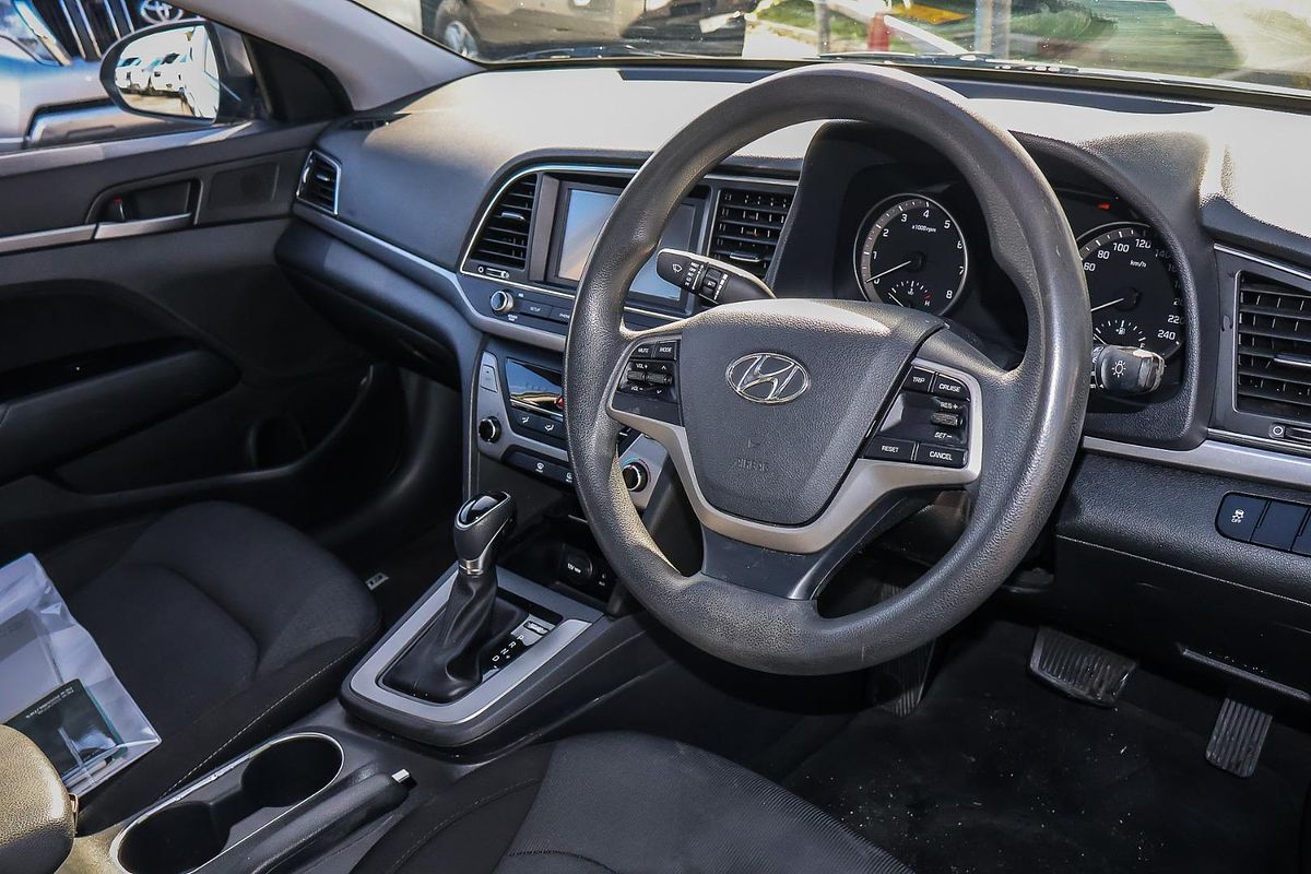 2017 Hyundai Elantra Active AD