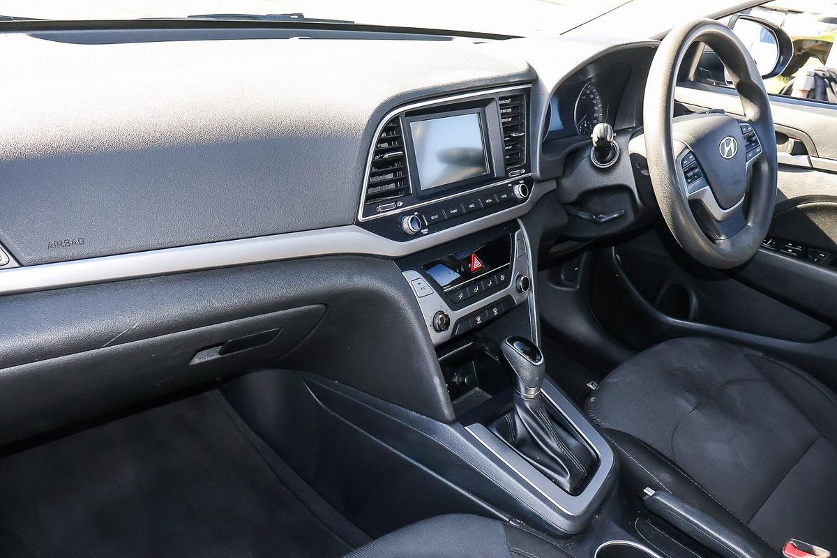 2017 Hyundai Elantra Active AD