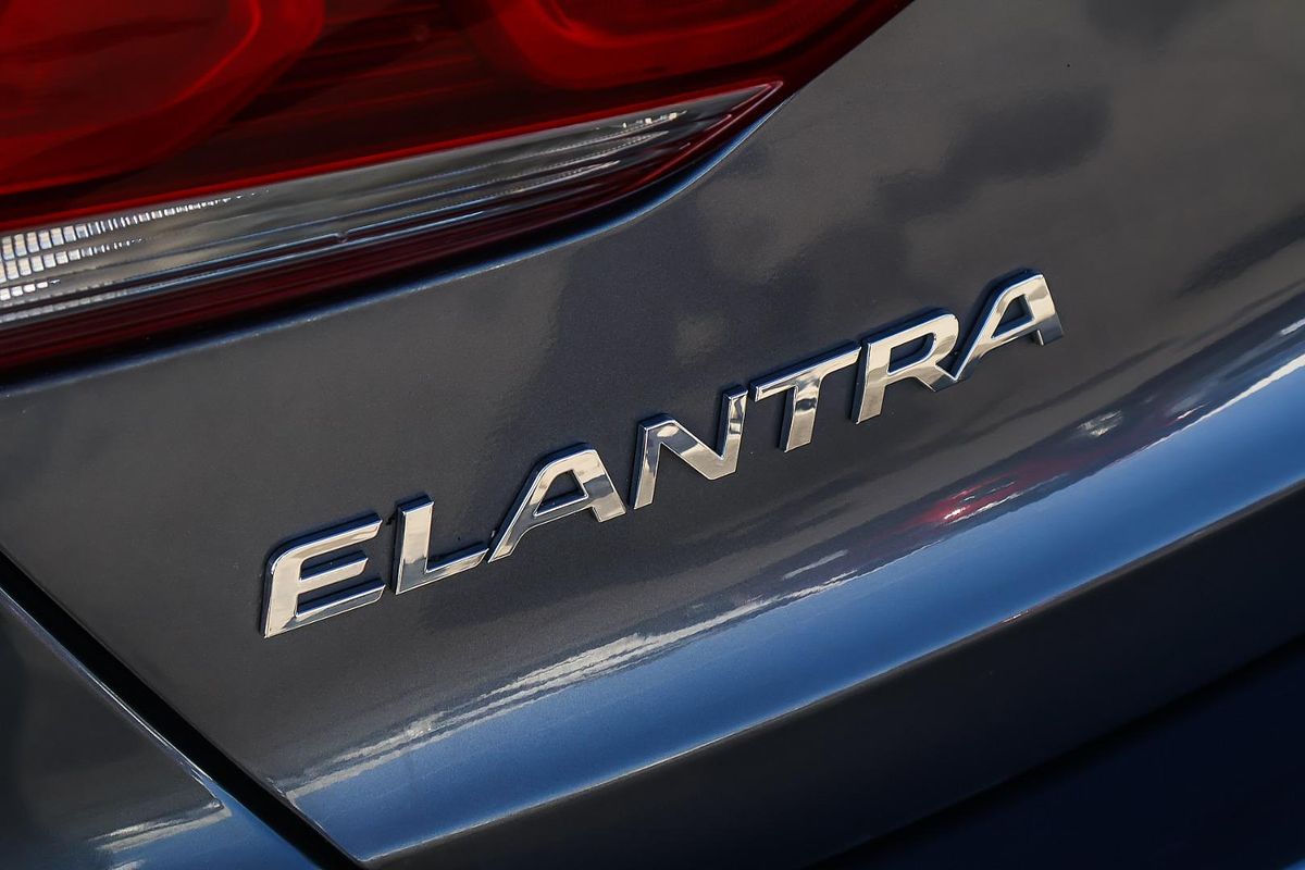 2017 Hyundai Elantra Active AD