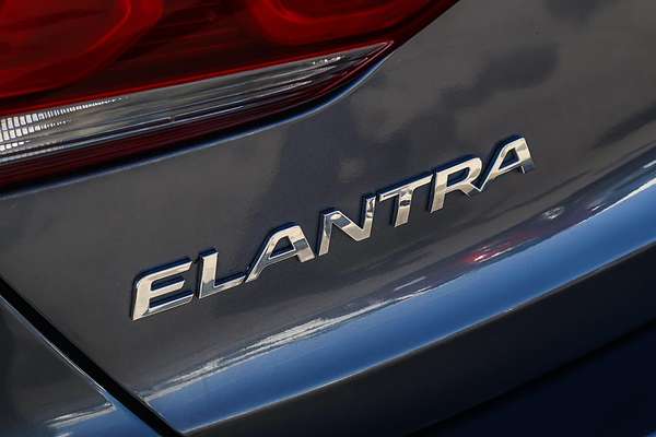 2017 Hyundai Elantra Active AD