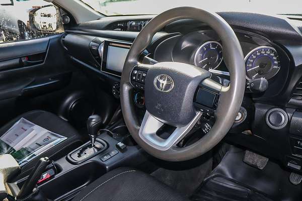 2017 Toyota Hilux SR GUN126R 4X4