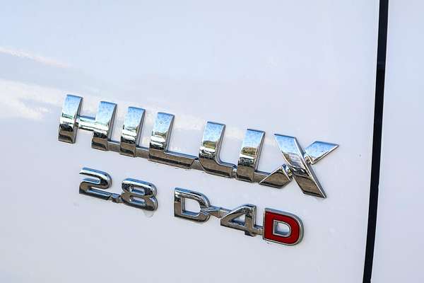 2023 Toyota Hilux SR5 GUN126R 4X4