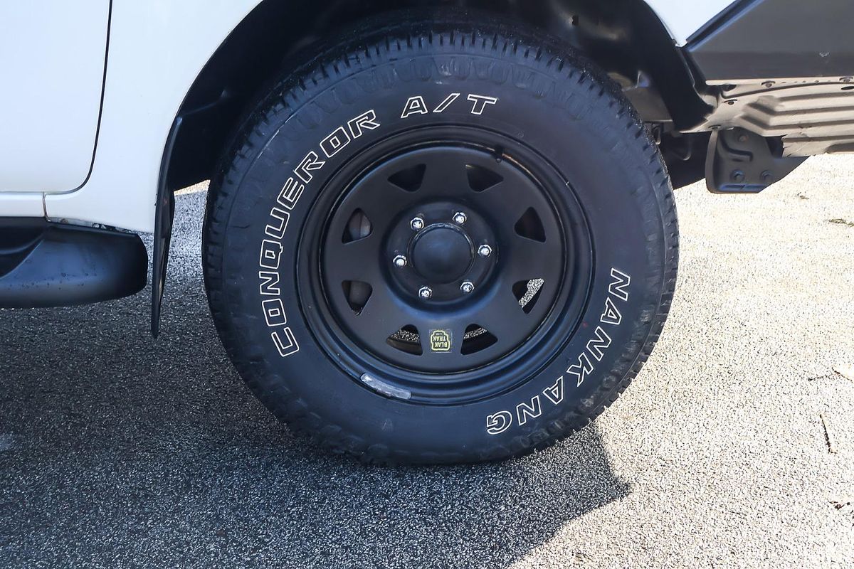 2017 Toyota Hilux SR GUN126R 4X4