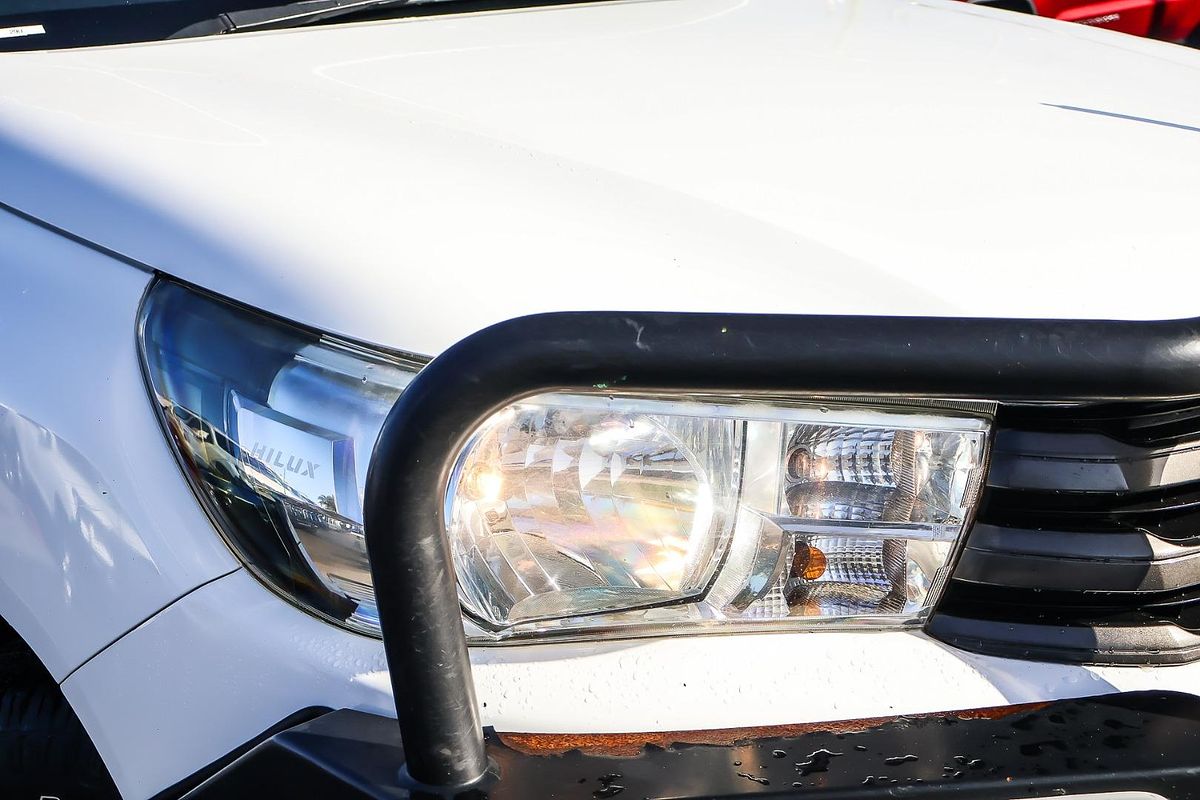 2017 Toyota Hilux SR GUN126R 4X4
