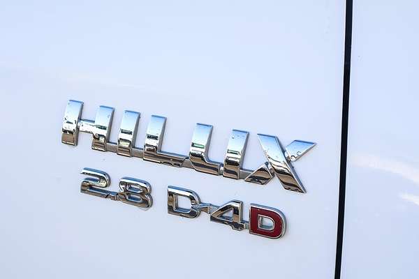 2017 Toyota Hilux SR GUN126R 4X4
