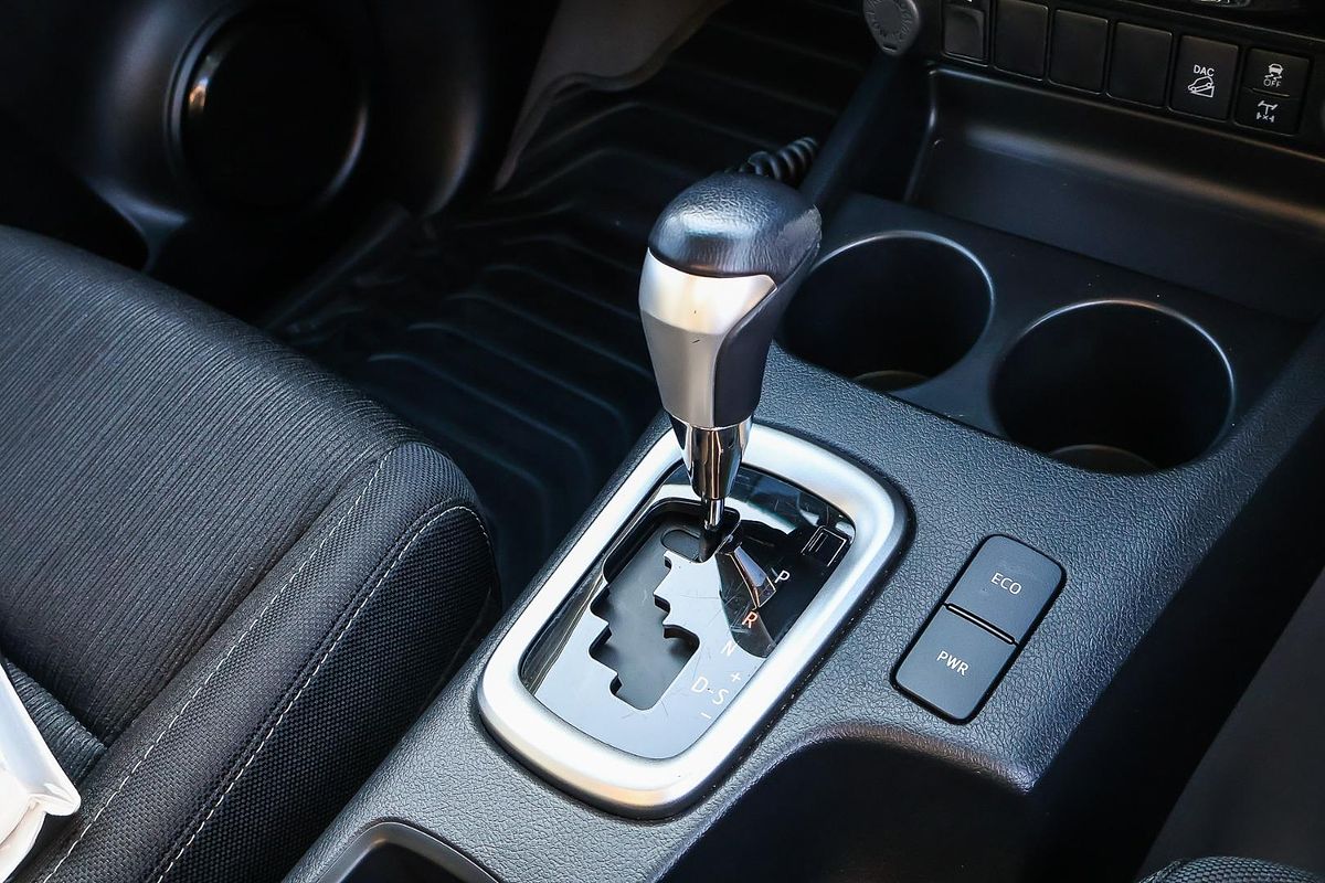 2023 Toyota Hilux SR5 GUN126R 4X4