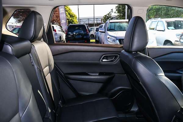 2023 Nissan X-TRAIL ST-L T33
