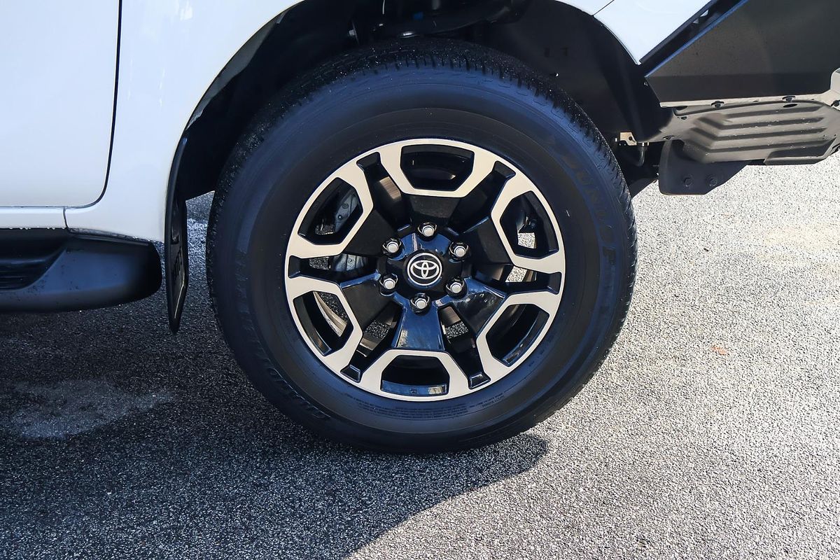 2023 Toyota Hilux SR5 GUN126R 4X4