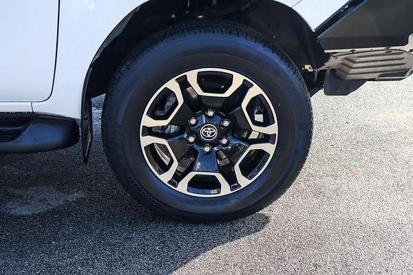 2023 Toyota Hilux SR5 GUN126R 4X4