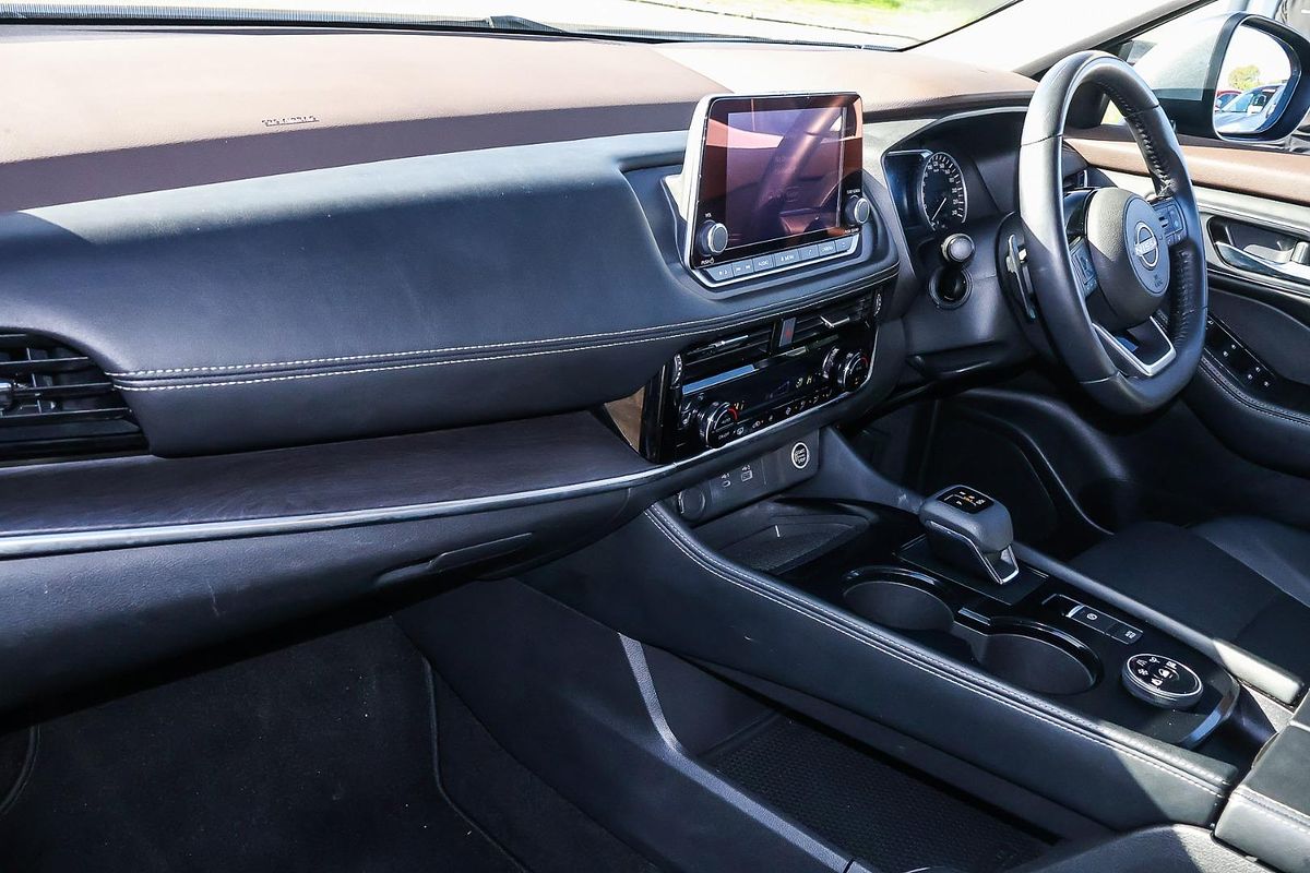 2023 Nissan X-TRAIL ST-L T33