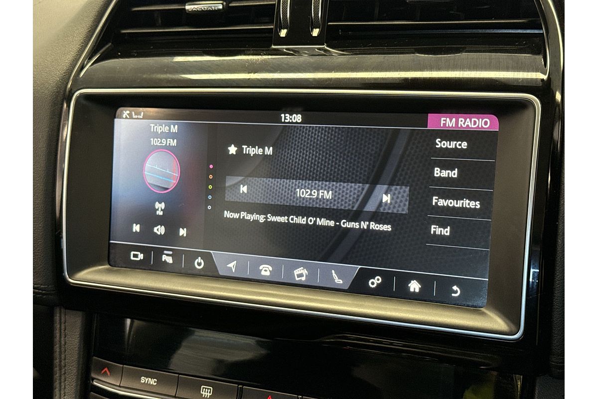 2019 Jaguar F-PACE 20d Prestige X761