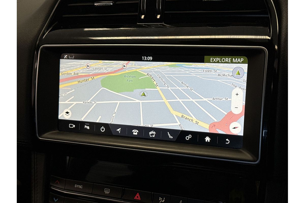 2019 Jaguar F-PACE 20d Prestige X761