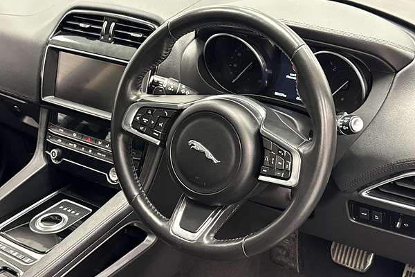 2019 Jaguar F-PACE 20d Prestige X761