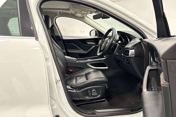 2019 Jaguar F-PACE 20d Prestige X761