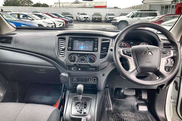 2021 Mitsubishi Triton GLX MR 4X4