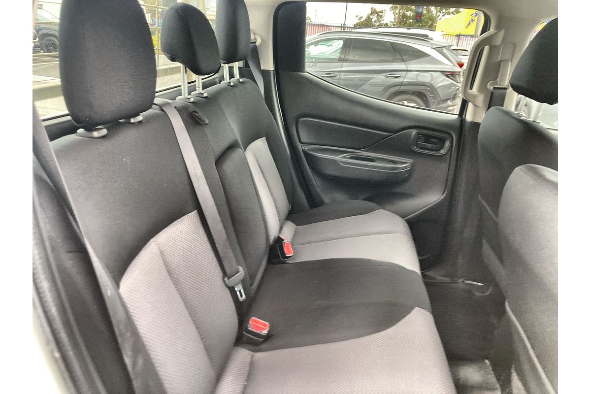 2021 Mitsubishi Triton GLX MR 4X4