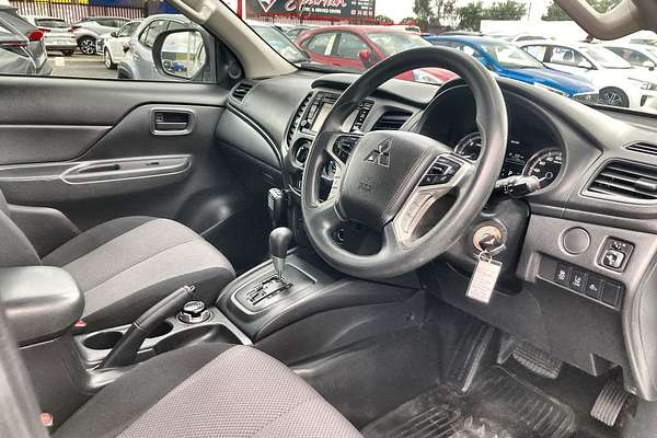 2021 Mitsubishi Triton GLX MR 4X4