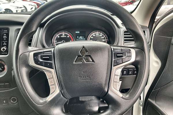 2021 Mitsubishi Triton GLX MR 4X4