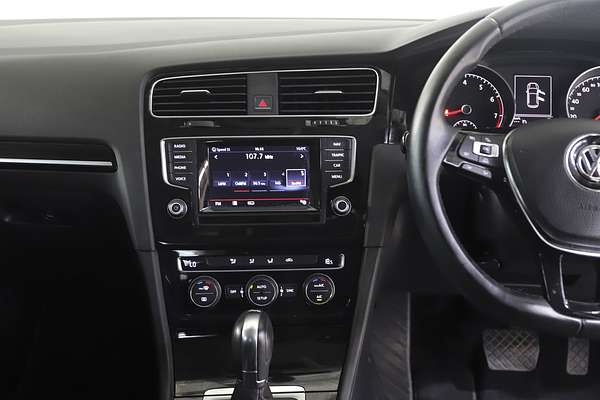 2013 Volkswagen Golf 103TSI Highline 7