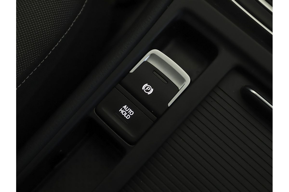 2013 Volkswagen Golf 103TSI Highline 7