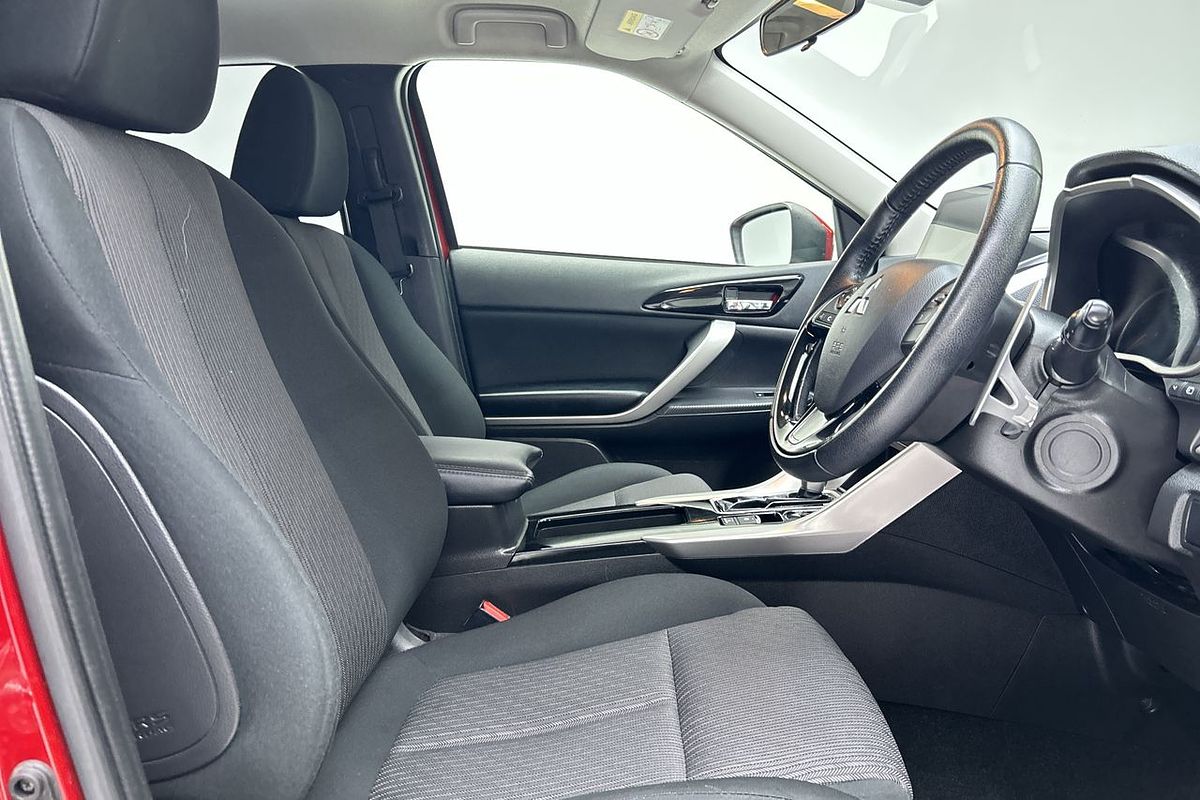 2023 Mitsubishi Eclipse Cross LS YB