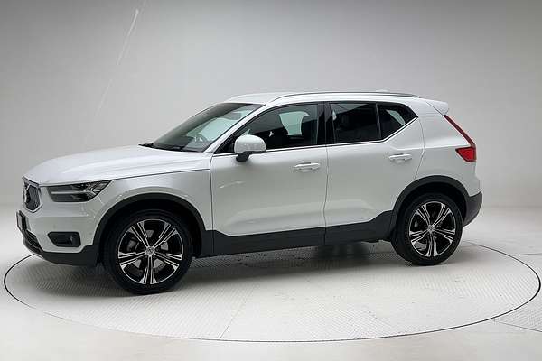 2022 Volvo XC40 T4 Inscription