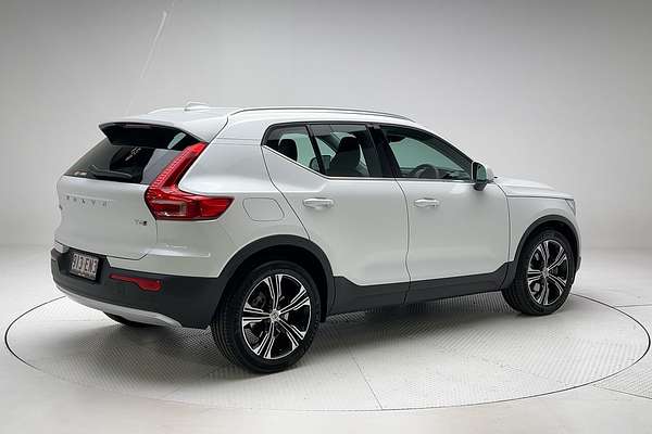 2022 Volvo XC40 T4 Inscription