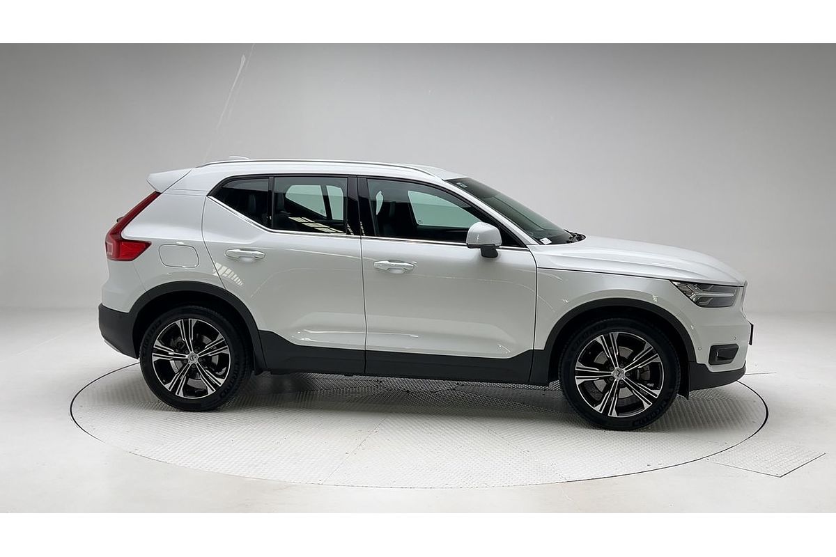 2022 Volvo XC40 T4 Inscription