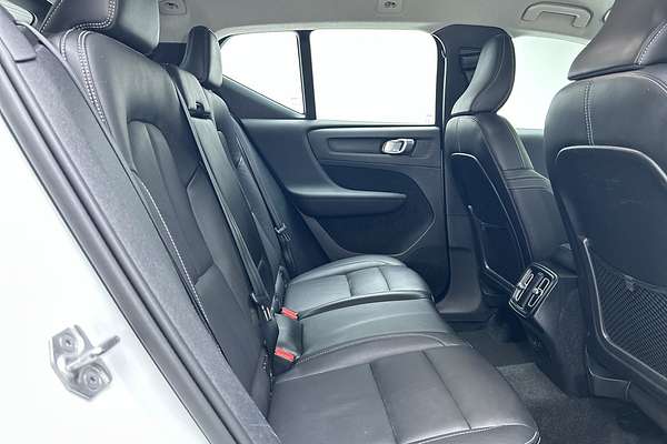 2022 Volvo XC40 T4 Inscription