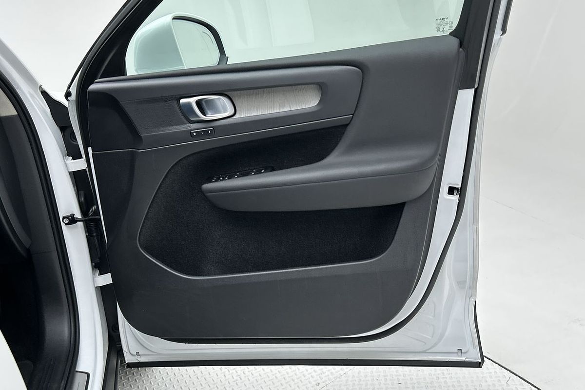 2022 Volvo XC40 T4 Inscription
