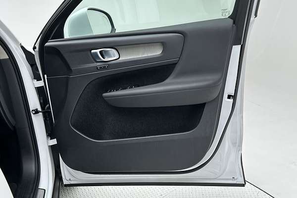 2022 Volvo XC40 T4 Inscription