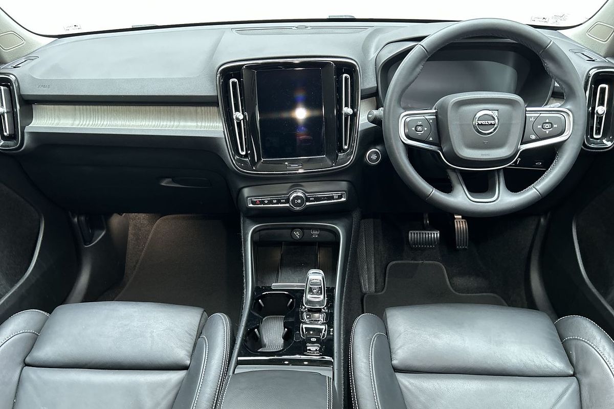 2022 Volvo XC40 T4 Inscription