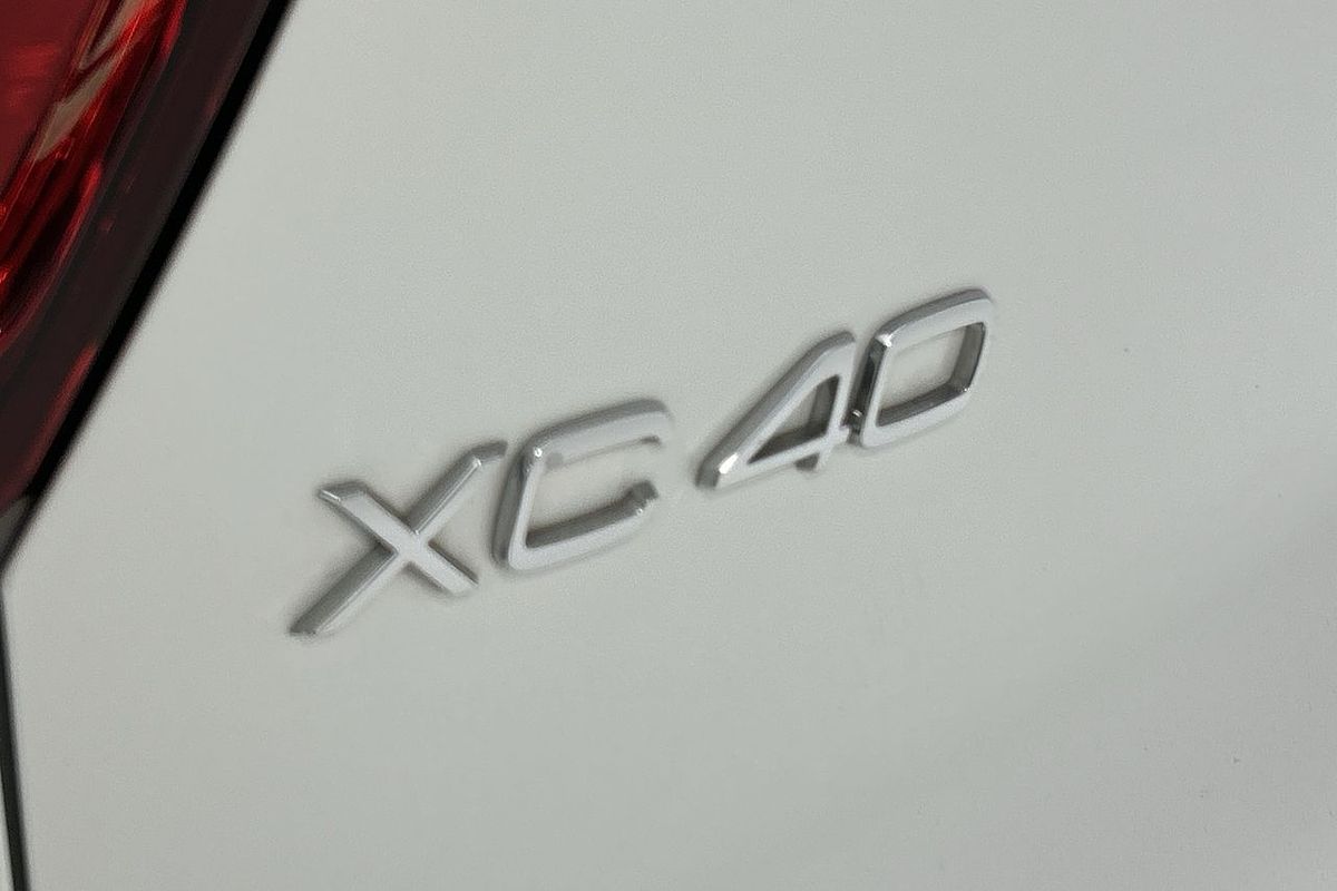 2022 Volvo XC40 T4 Inscription