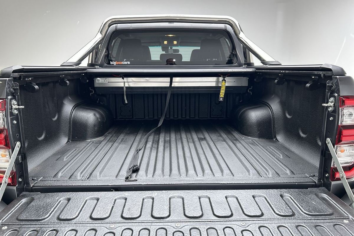2022 Toyota Hilux SR5 GUN126R 4X4