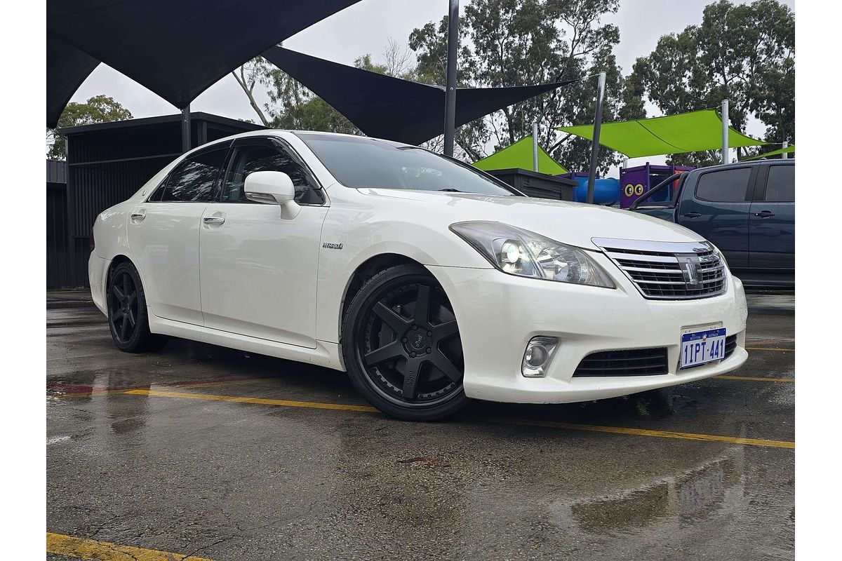 2010 Toyota Crown