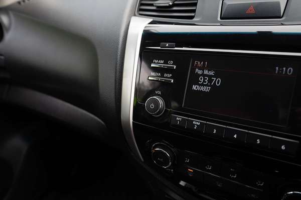 2017 Nissan Navara ST D23 Series 3 Rear Wheel Drive