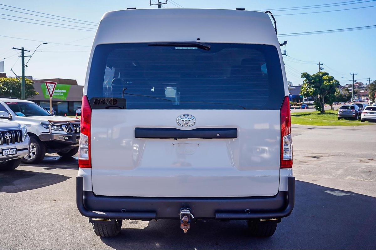 2022 Toyota Hiace Commuter GDH322R