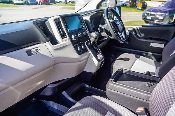 2022 Toyota Hiace Commuter GDH322R