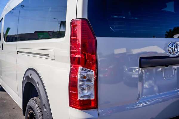2022 Toyota Hiace Commuter GDH322R