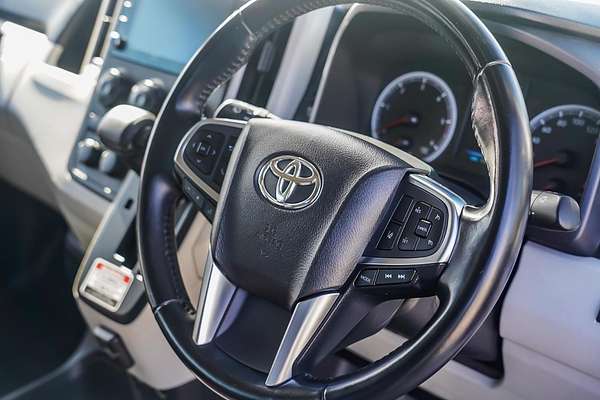 2022 Toyota Hiace Commuter GDH322R