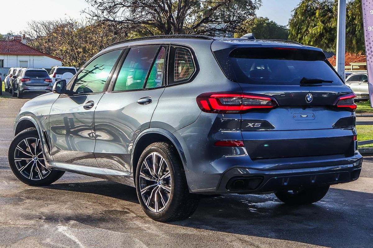 2022 BMW X5 xDrive40i M Sport G05