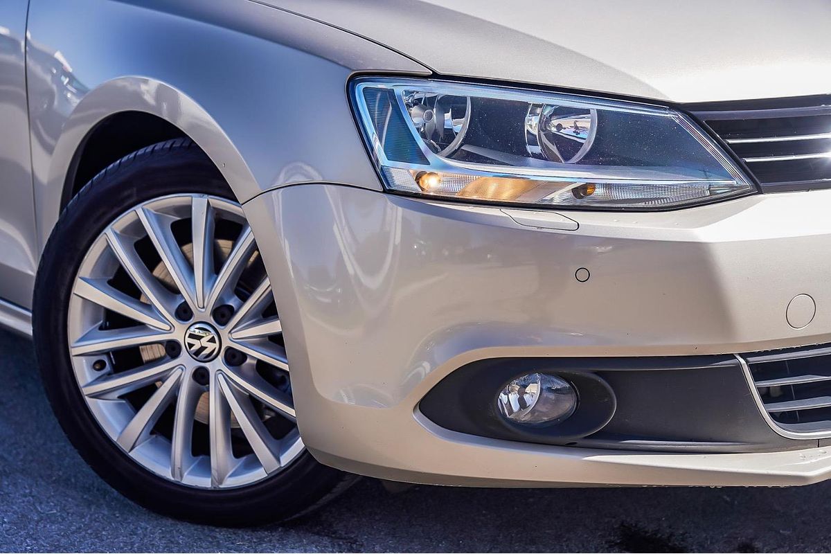 2012 Volkswagen Jetta 147TSI Highline 1B