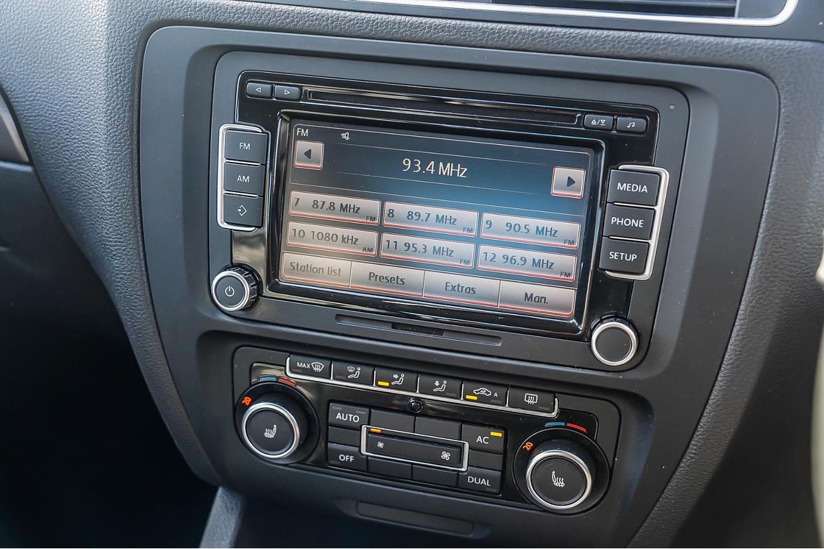 2012 Volkswagen Jetta 147TSI Highline 1B