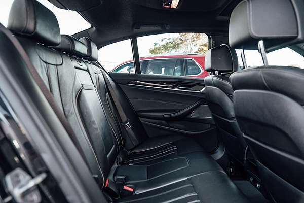 2017 BMW 5 Series 530i M Sport G30