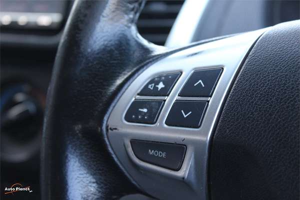 2013 Mitsubishi Challenger PB
